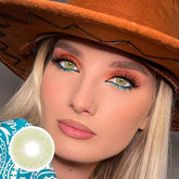 عدسات لاصقة ملونة باللون الأخضر غير اللامع