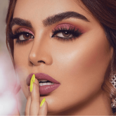 عدسات لاصقة ملونة بلون أشقر من مجموعة DIAMOND Allure