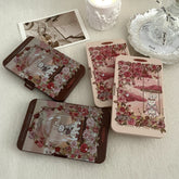 علبة عدسات لاصقة ملونة من روز رابيت جاردن