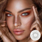 عدسات لاصقة ملونة باللون الرمادي المحيطي