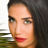 عدسات لاصقة طبيعية خضراء باردة