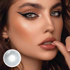 عدسات لاصقة ملونة باللون الرمادي الملكي 